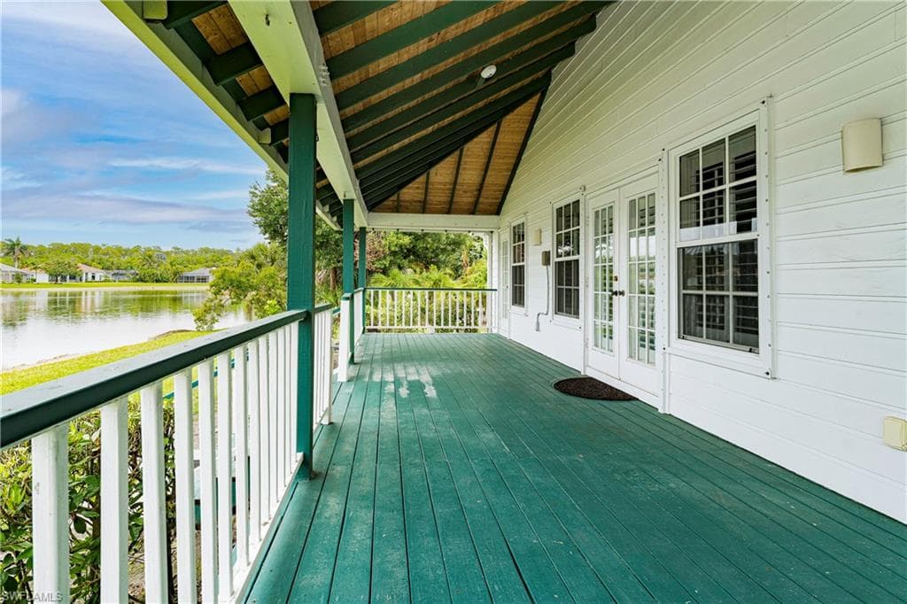 3988 Reflection Ct, Naples, FL 34109-31