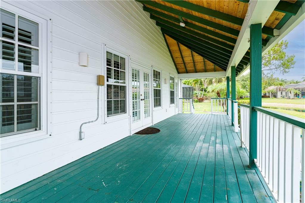 3988 Reflection Ct, Naples, FL 34109-32
