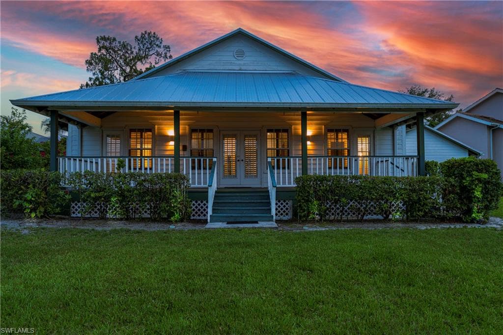 3988 Reflection Ct, Naples, FL 34109-39
