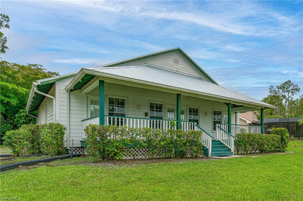 3988 Reflection Ct, Naples, FL 34109-40