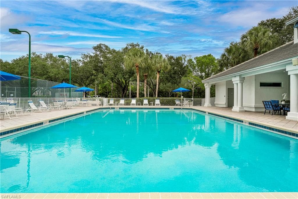 3988 Reflection Ct, Naples, FL 34109-43