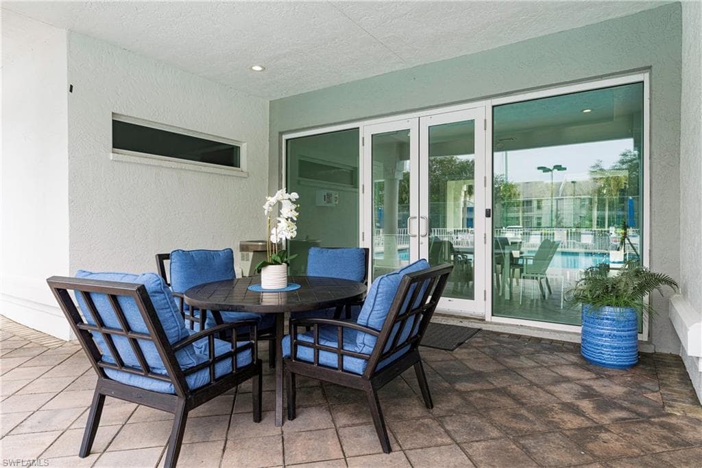 3988 Reflection Ct, Naples, FL 34109-49