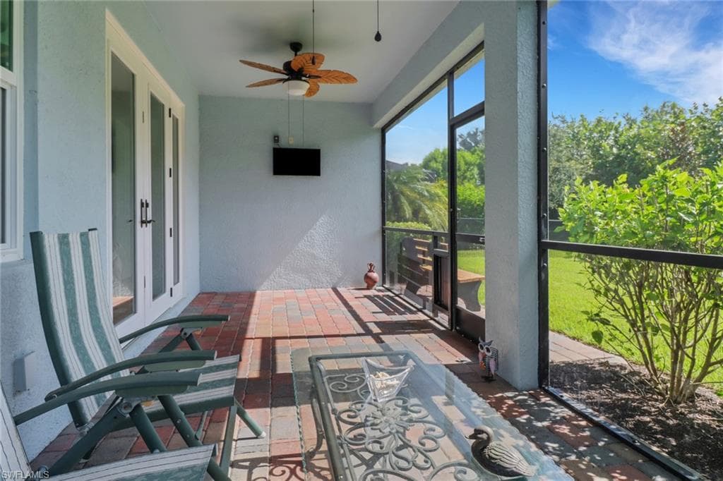 14594 Tropical Dr, Naples, FL 34114-9