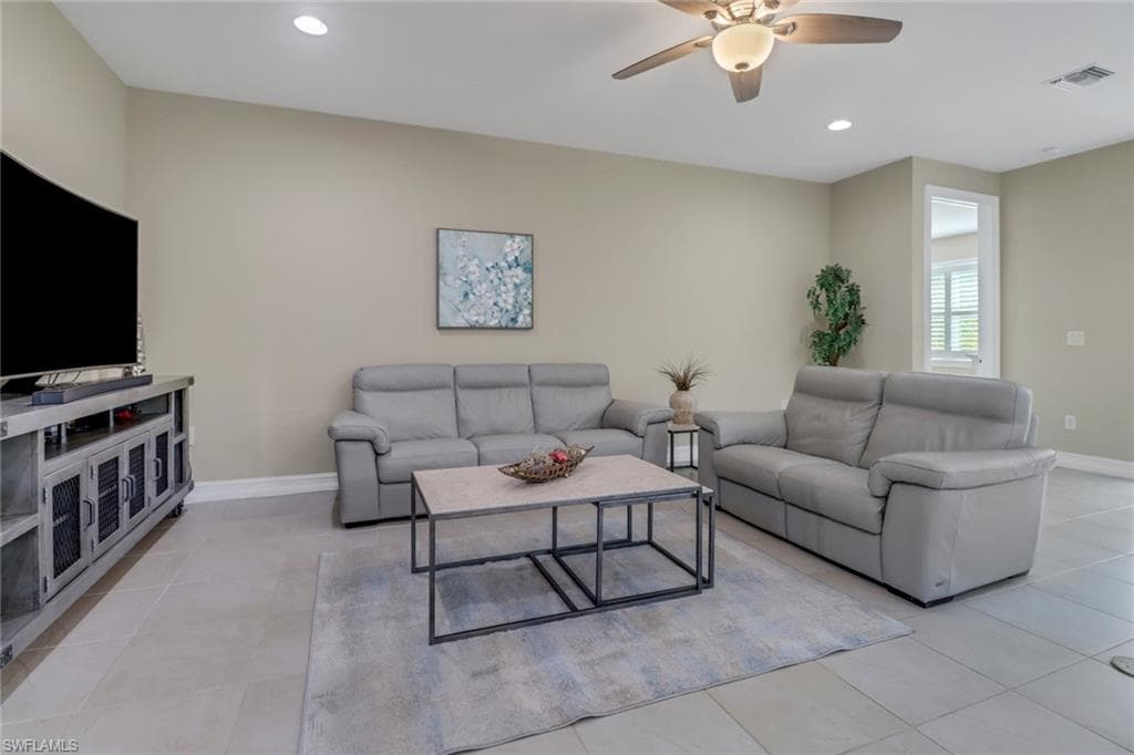 14594 Tropical Dr, Naples, FL 34114-12