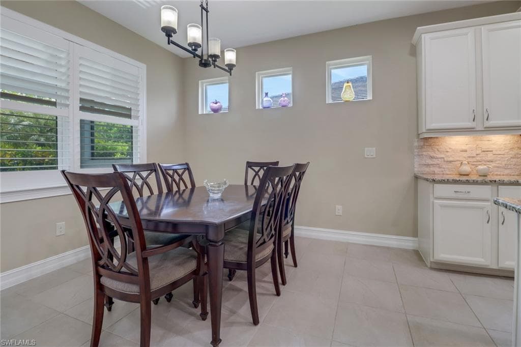 14594 Tropical Dr, Naples, FL 34114-18