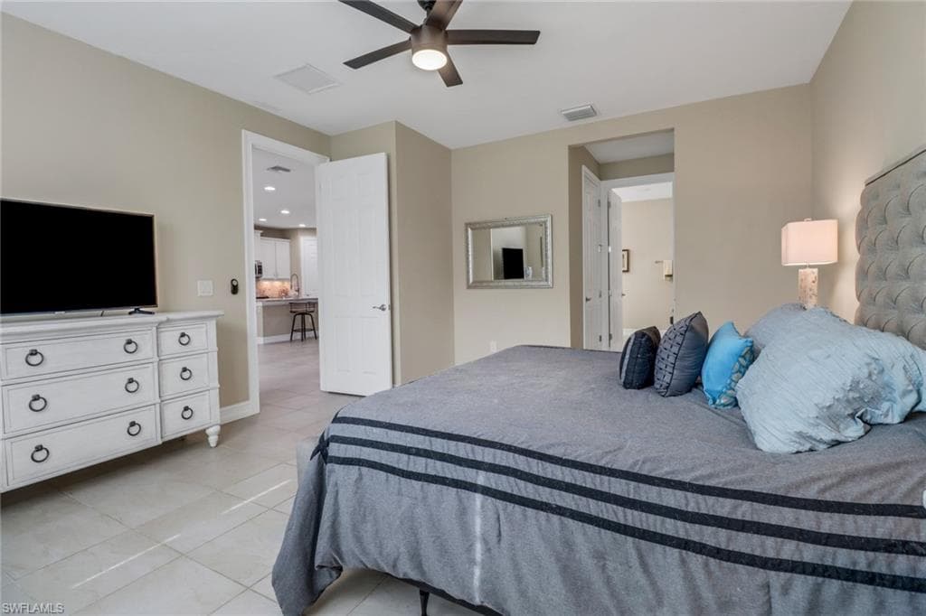 14594 Tropical Dr, Naples, FL 34114-22