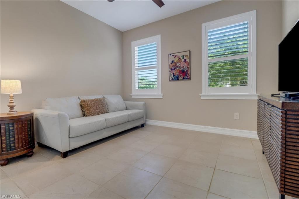 14594 Tropical Dr, Naples, FL 34114-25