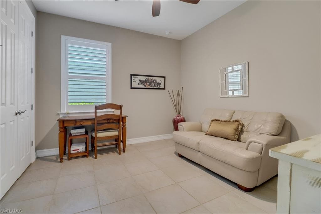 14594 Tropical Dr, Naples, FL 34114-26