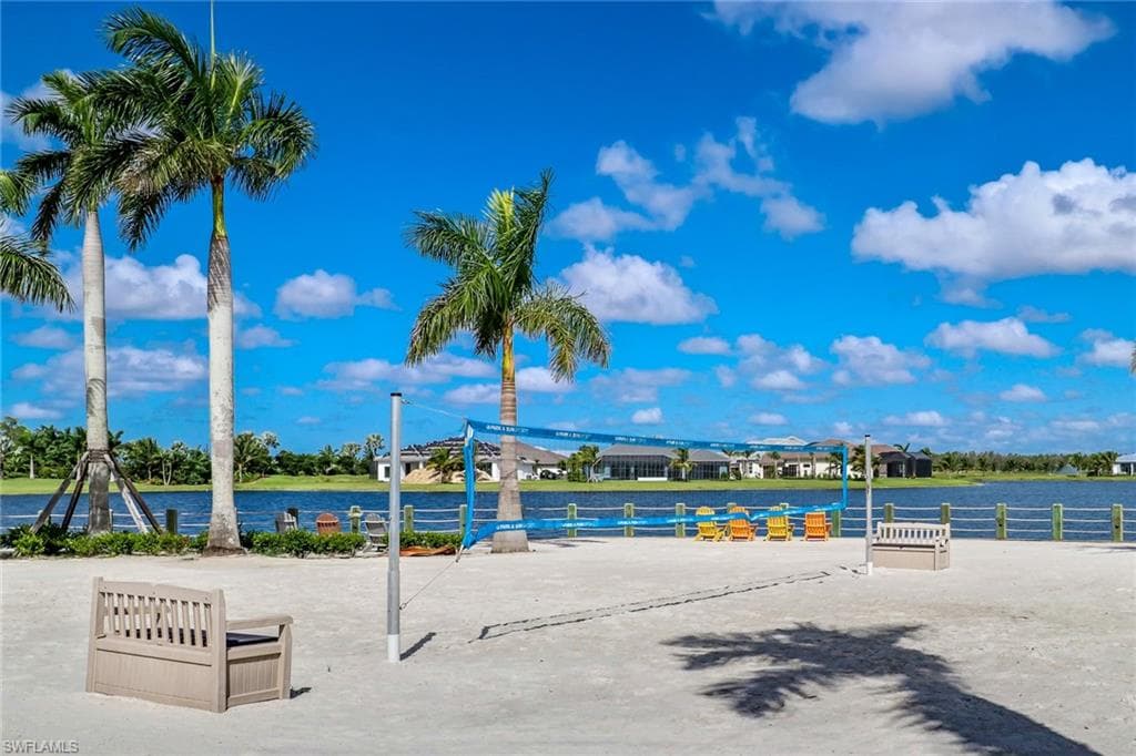 14594 Tropical Dr, Naples, FL 34114-32