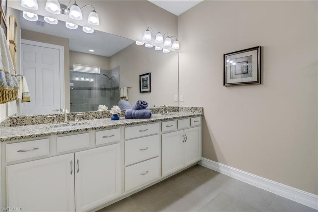 14594 Tropical Dr, Naples, FL 34114-6
