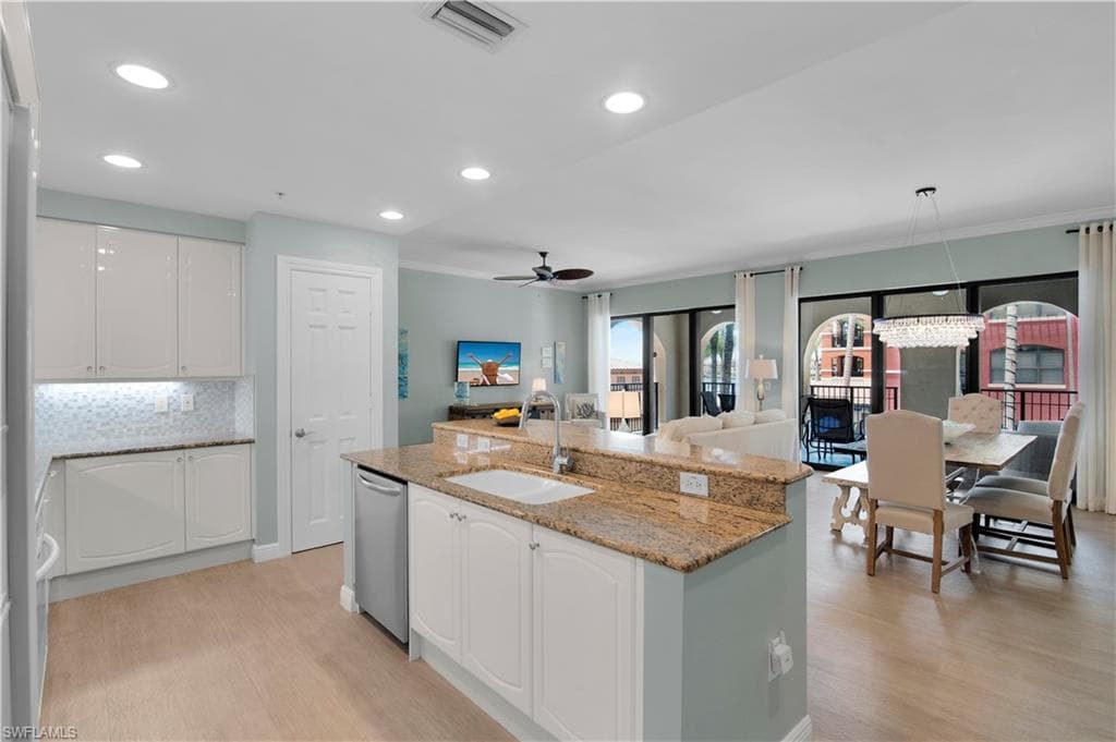740 Collier Blvd 206, Marco Island, FL 34145-9