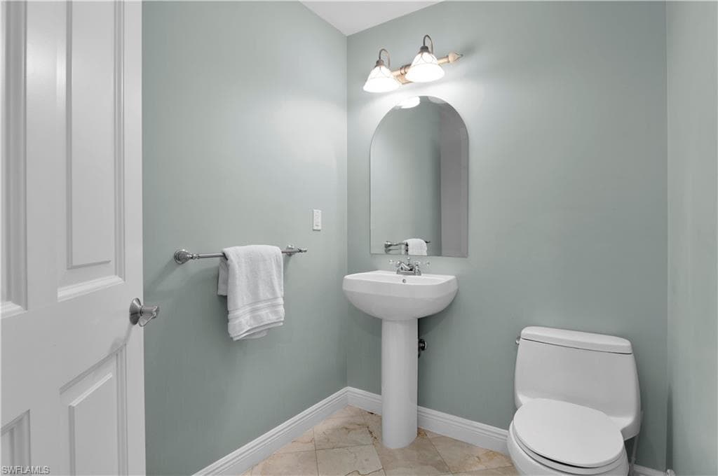 740 Collier Blvd 206, Marco Island, FL 34145-23