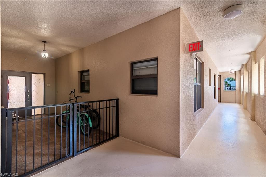 740 Collier Blvd 206, Marco Island, FL 34145-31