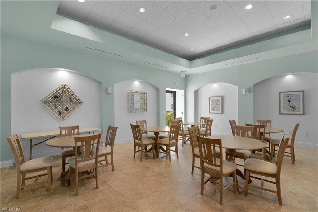 740 Collier Blvd 206, Marco Island, FL 34145-39