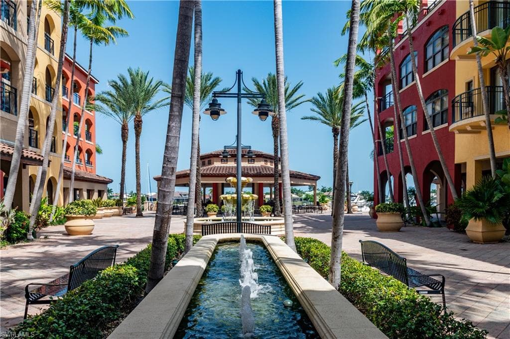 740 Collier Blvd 206, Marco Island, FL 34145-41