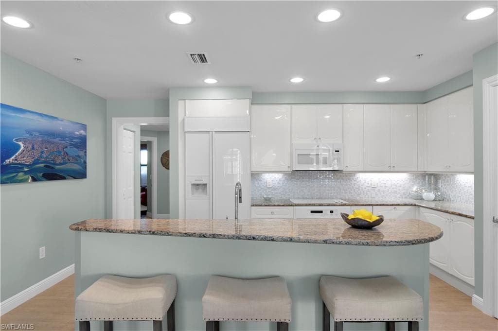 740 Collier Blvd 206, Marco Island, FL 34145-6