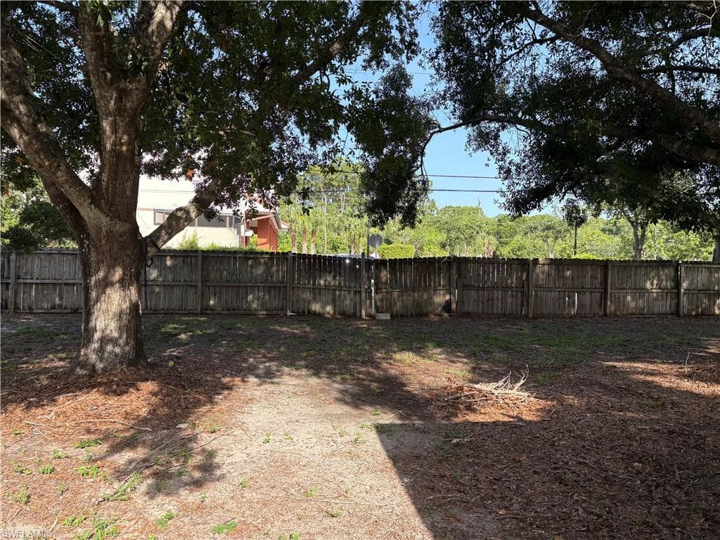2325 55th Ter SW, Naples, FL 34116-12