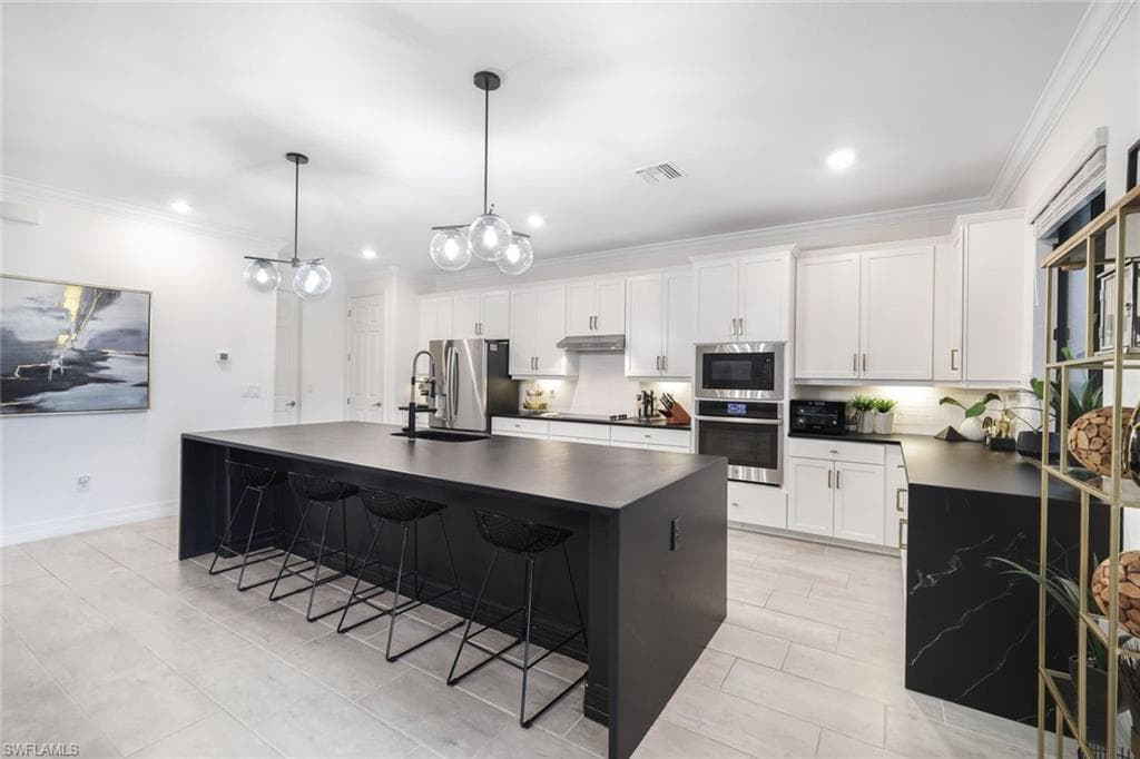 19477 The Place Blvd, Estero, FL 33928-4