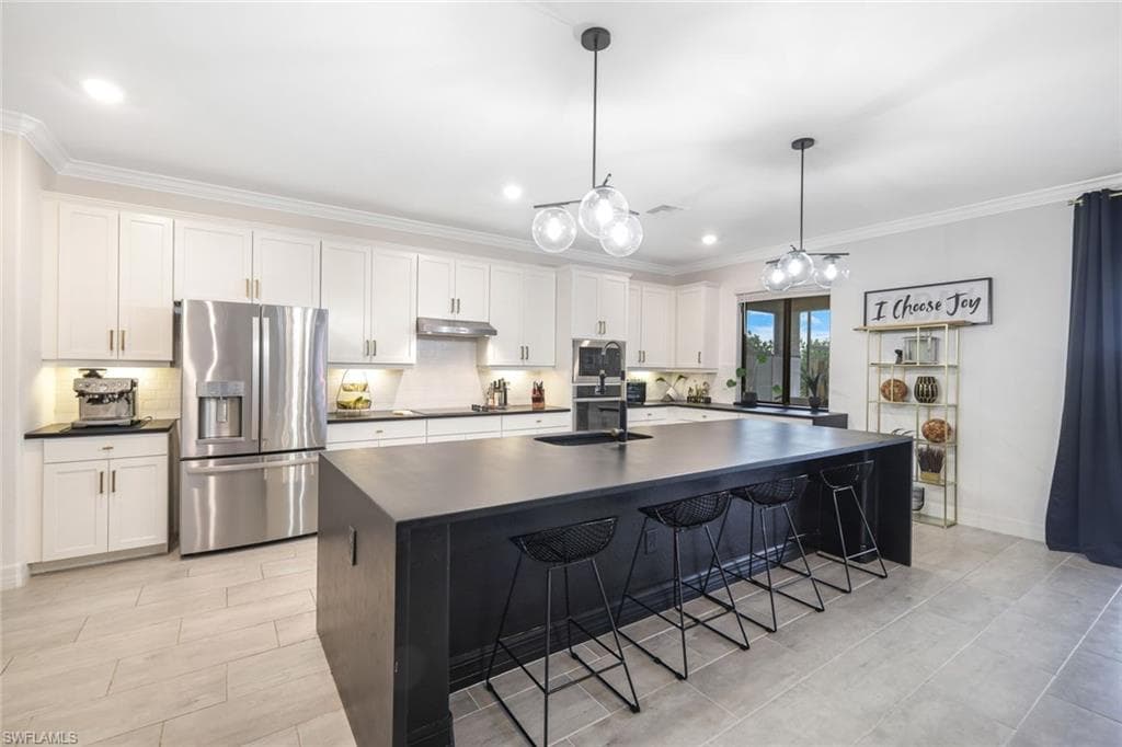 19477 The Place Blvd, Estero, FL 33928-5