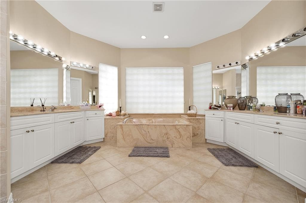 1640 Golden Gate Blvd W, Naples, FL 34117-27