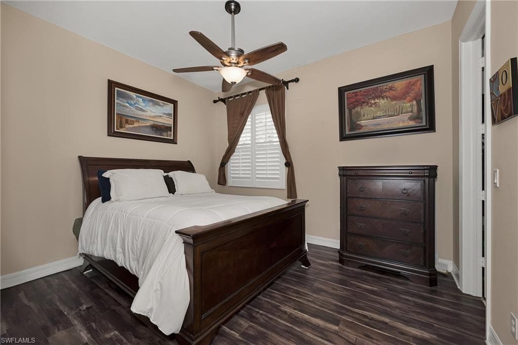 1640 Golden Gate Blvd W, Naples, FL 34117-31