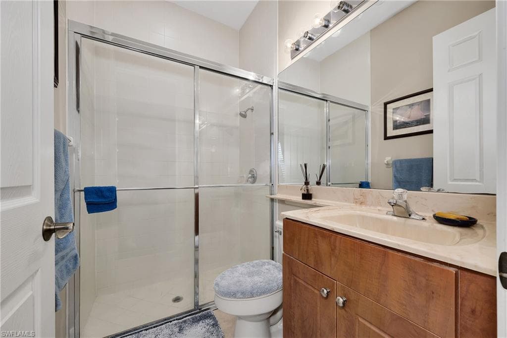1640 Golden Gate Blvd W, Naples, FL 34117-33
