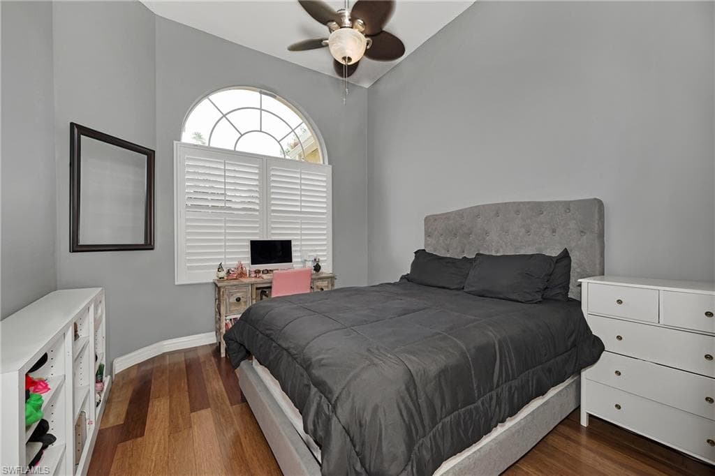 1640 Golden Gate Blvd W, Naples, FL 34117-35