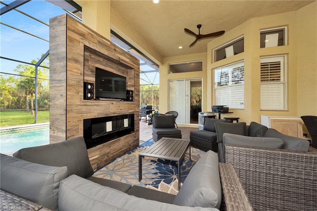 1640 Golden Gate Blvd W, Naples, FL 34117-36