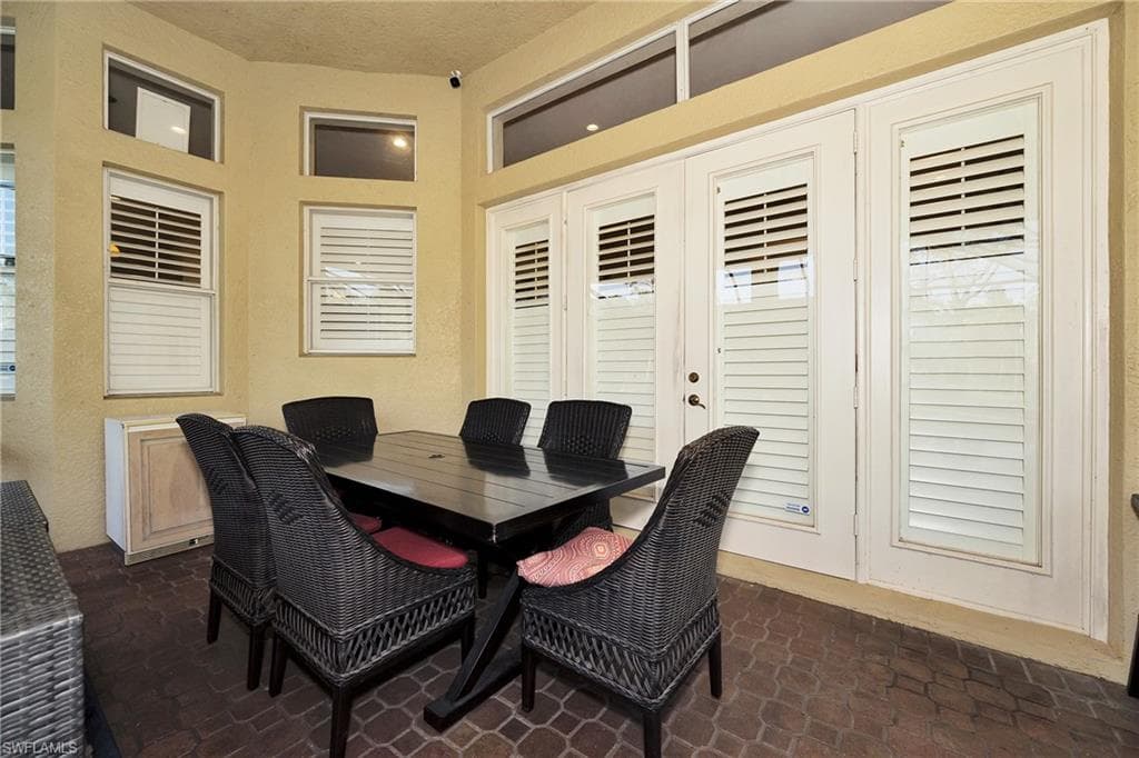 1640 Golden Gate Blvd W, Naples, FL 34117-37