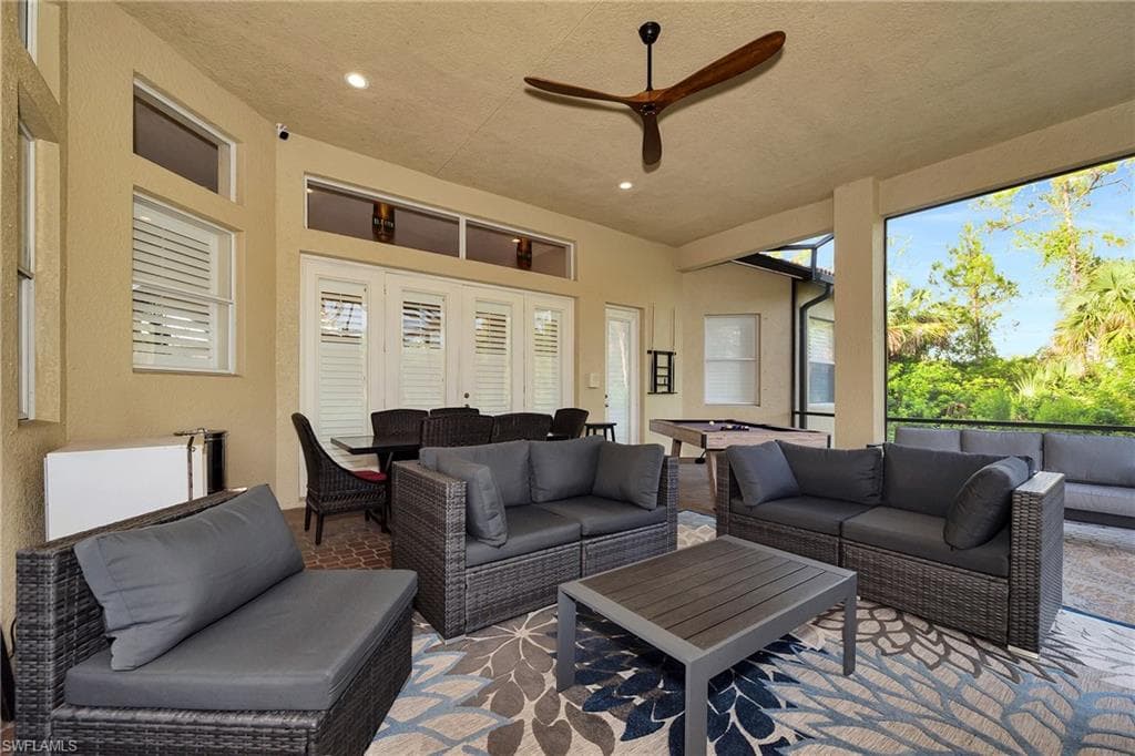 1640 Golden Gate Blvd W, Naples, FL 34117-38