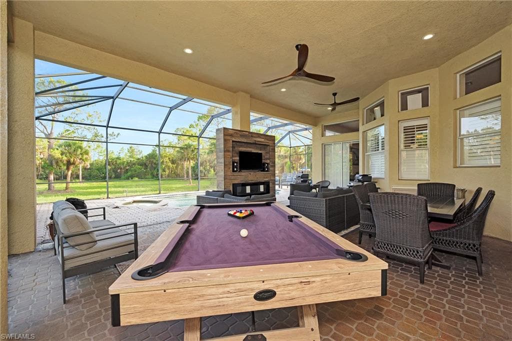 1640 Golden Gate Blvd W, Naples, FL 34117-39