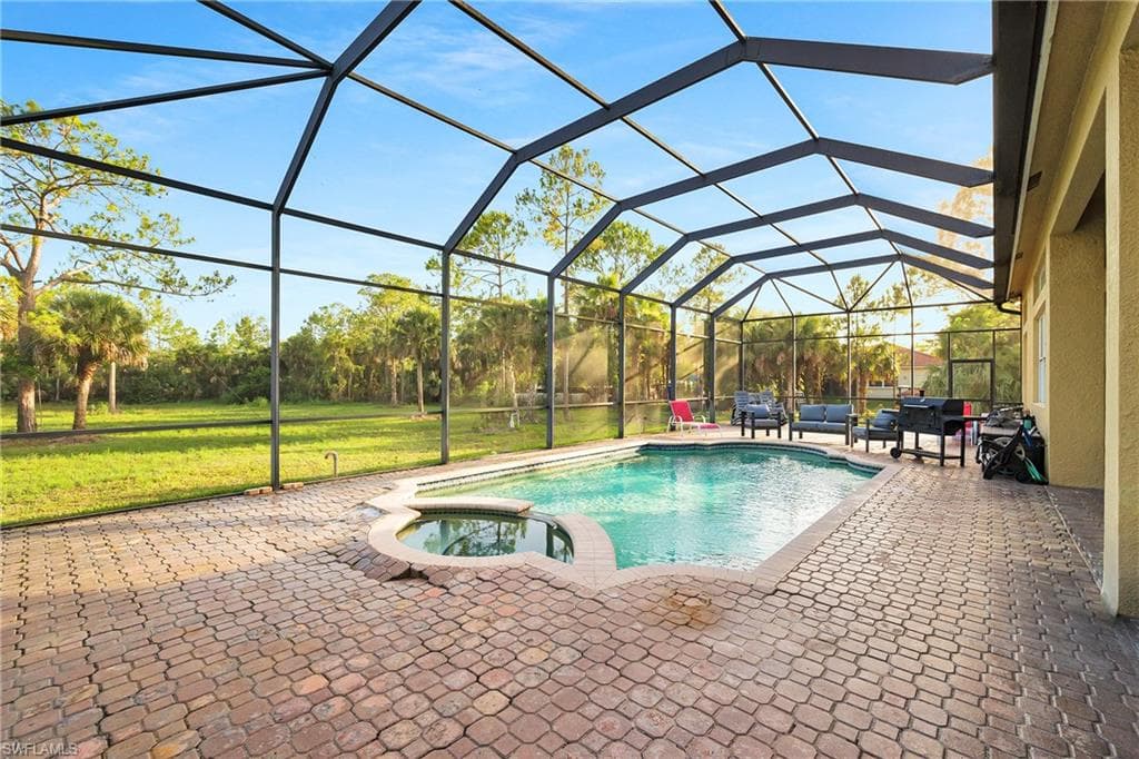 1640 Golden Gate Blvd W, Naples, FL 34117-40