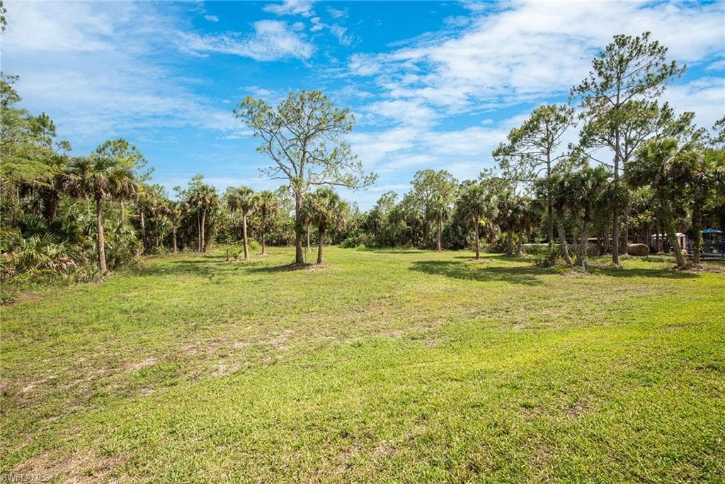 1640 Golden Gate Blvd W, Naples, FL 34117-44