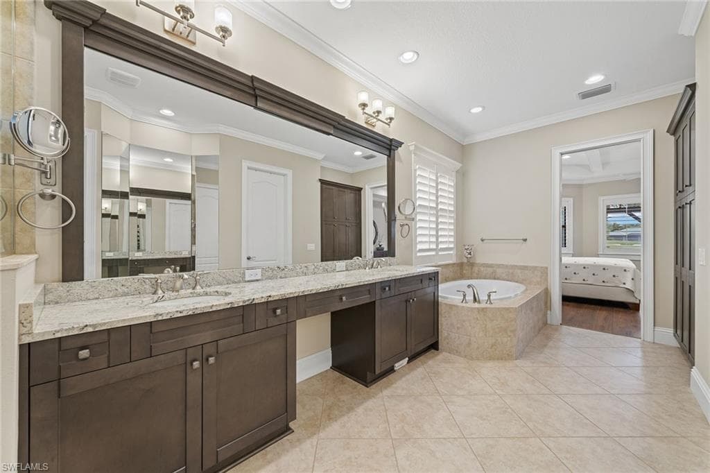 11950 Heather Woods Ct, Naples, FL 34120-29
