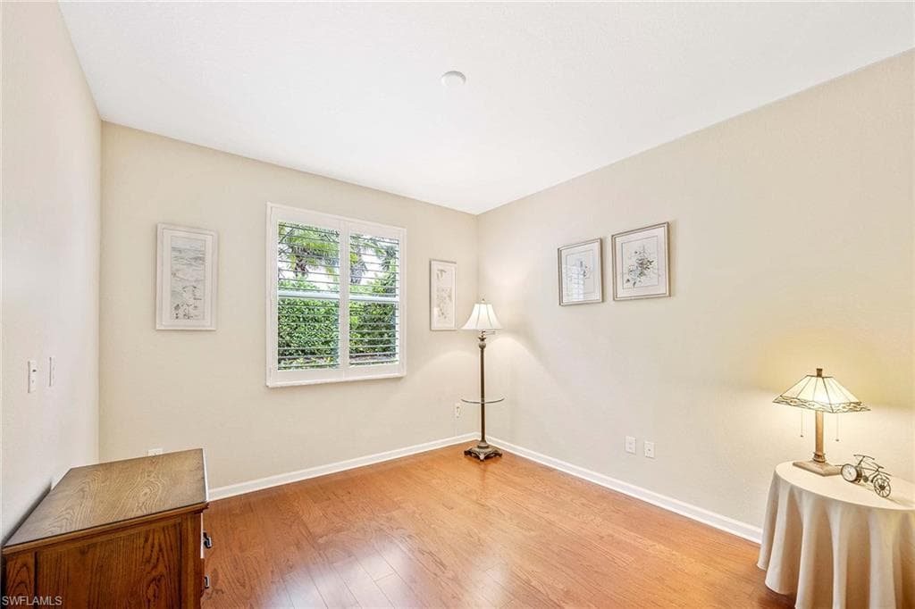 6637 Alden Woods Cir 102, Naples, FL 34113-16