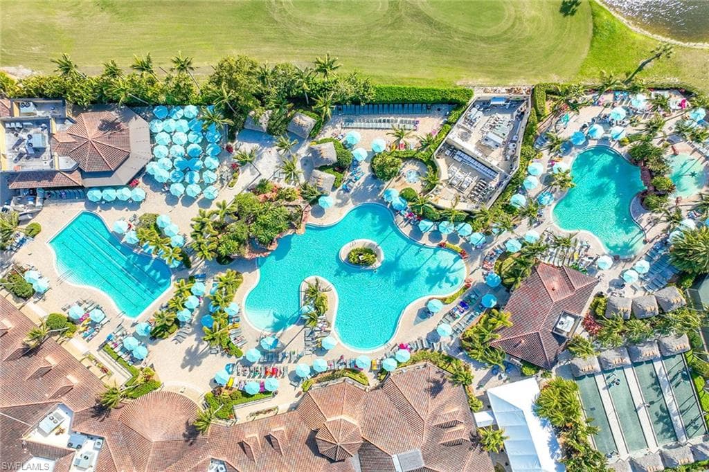 6637 Alden Woods Cir 102, Naples, FL 34113-33