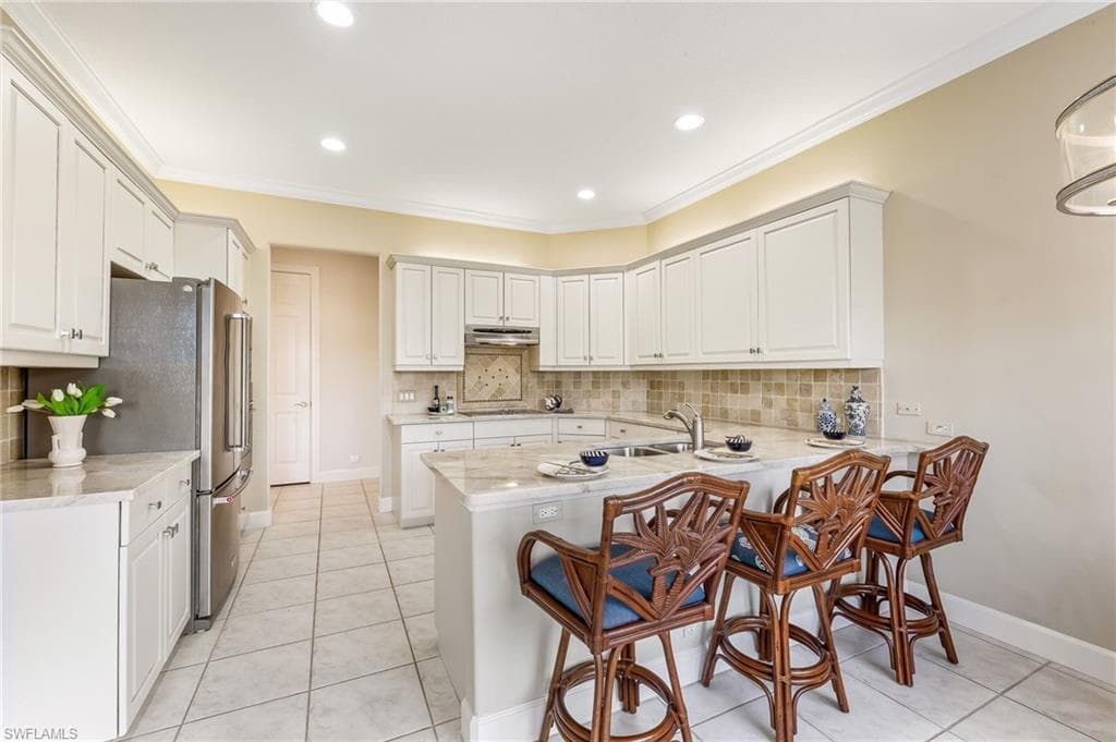 3051 Lancaster Dr 2, Naples, FL 34105-11