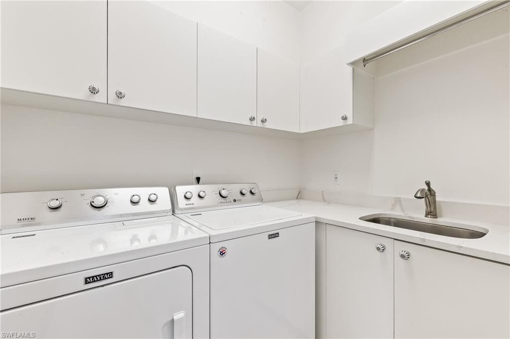 3051 Lancaster Dr 2, Naples, FL 34105-22