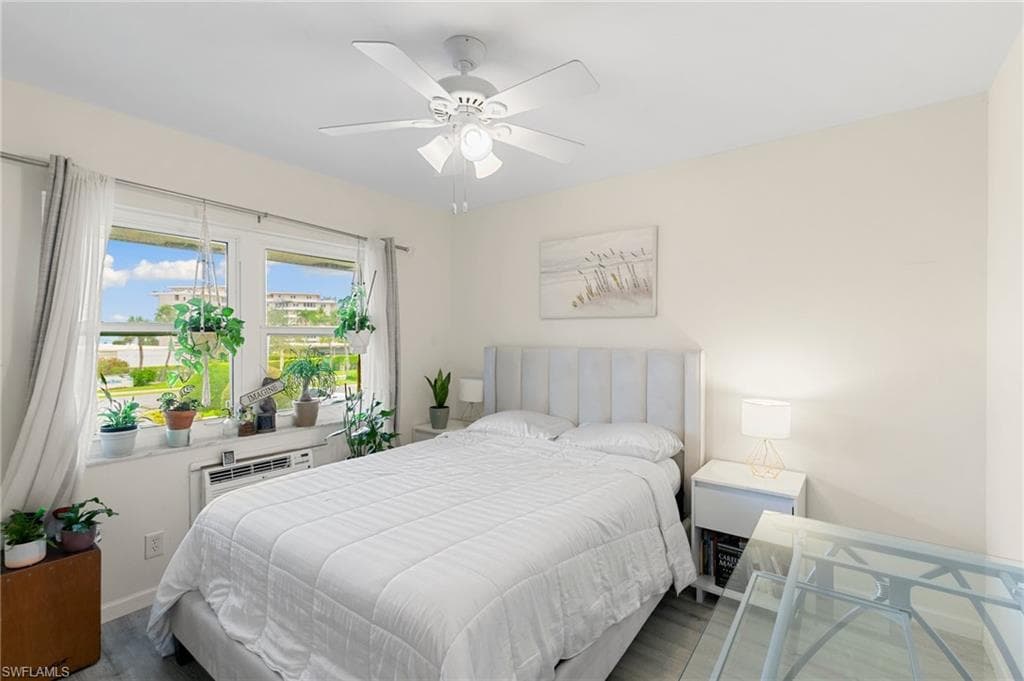 235 Seaview Ct E6, Marco Island, FL 34145-10