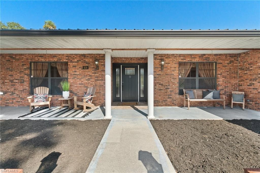 639 Rope Bend Dr, Labelle, FL 33935-3