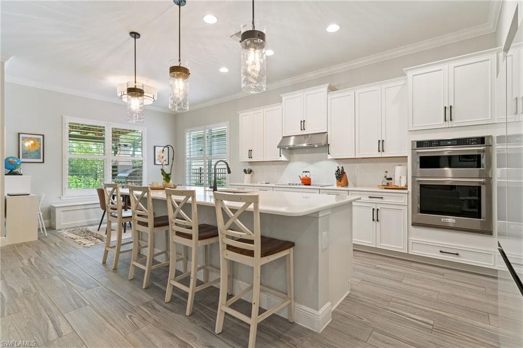 3725 Helmsman Dr, Naples, FL 34120-14