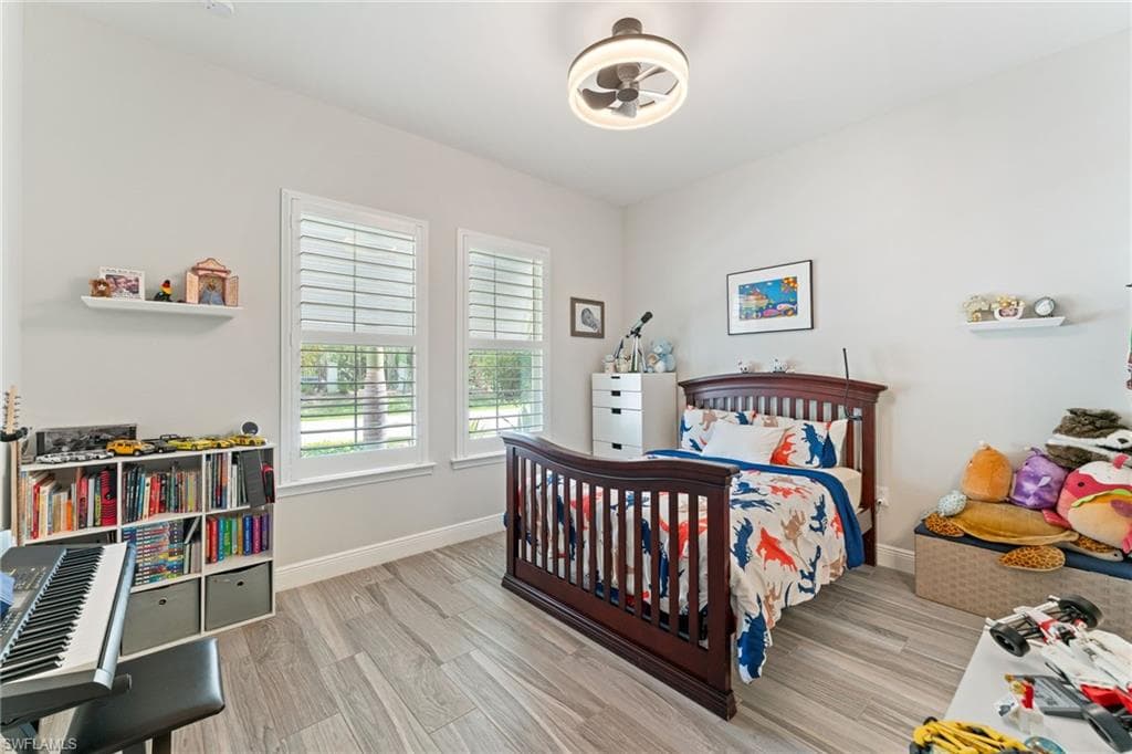 3725 Helmsman Dr, Naples, FL 34120-26