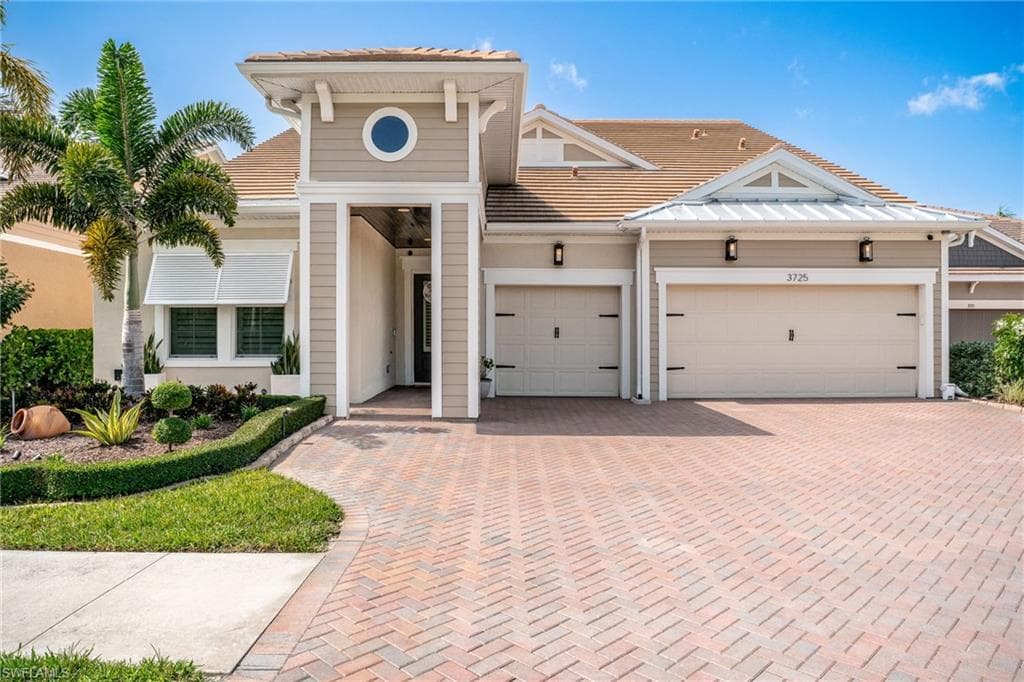 3725 Helmsman Dr, Naples, FL 34120-51