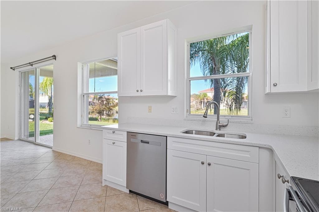 11097 Yellow Poplar Dr, Fort Myers, FL 33913-19