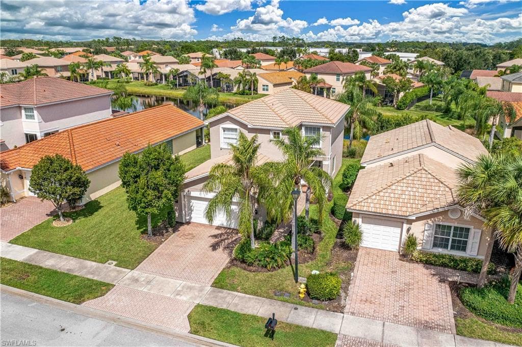 11097 Yellow Poplar Dr, Fort Myers, FL 33913-3