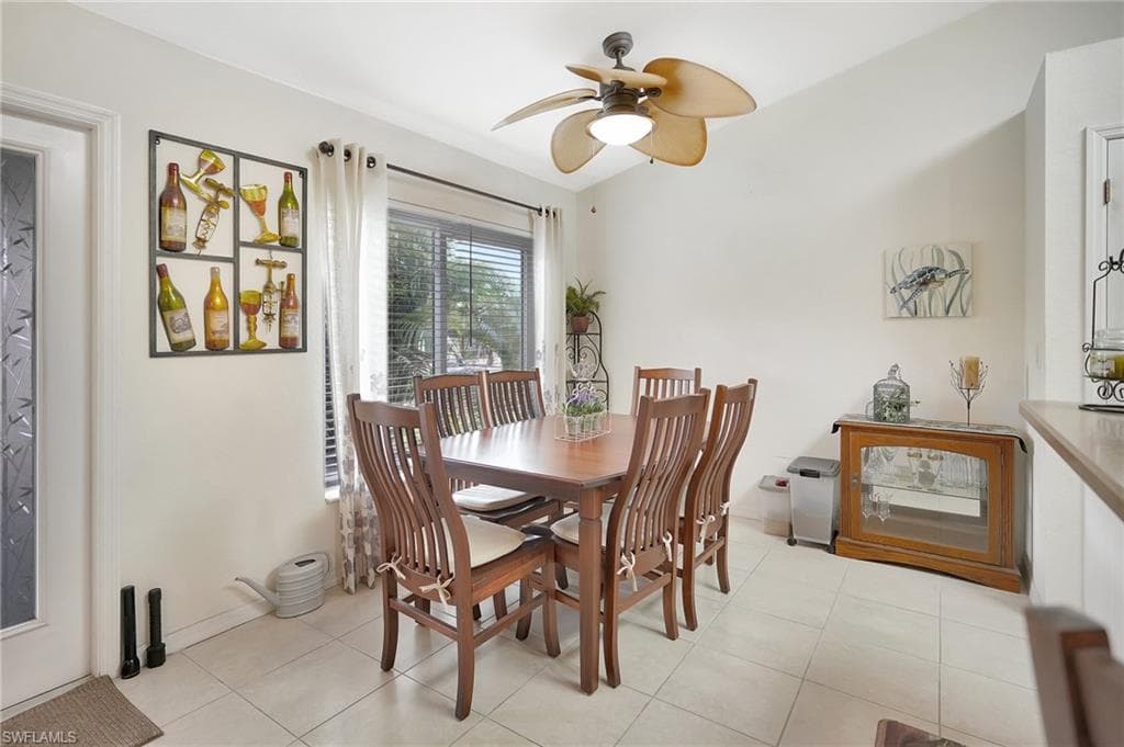 3001 5th Ave, Cape Coral, FL 33909-10