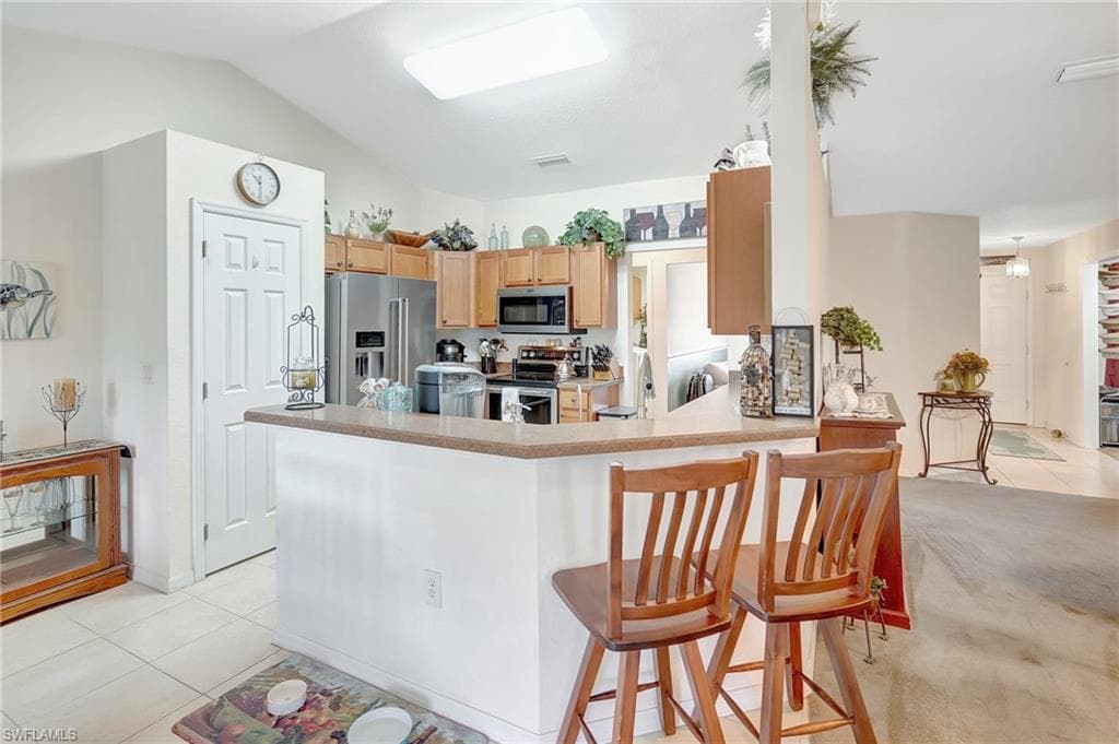 3001 5th Ave, Cape Coral, FL 33909-11