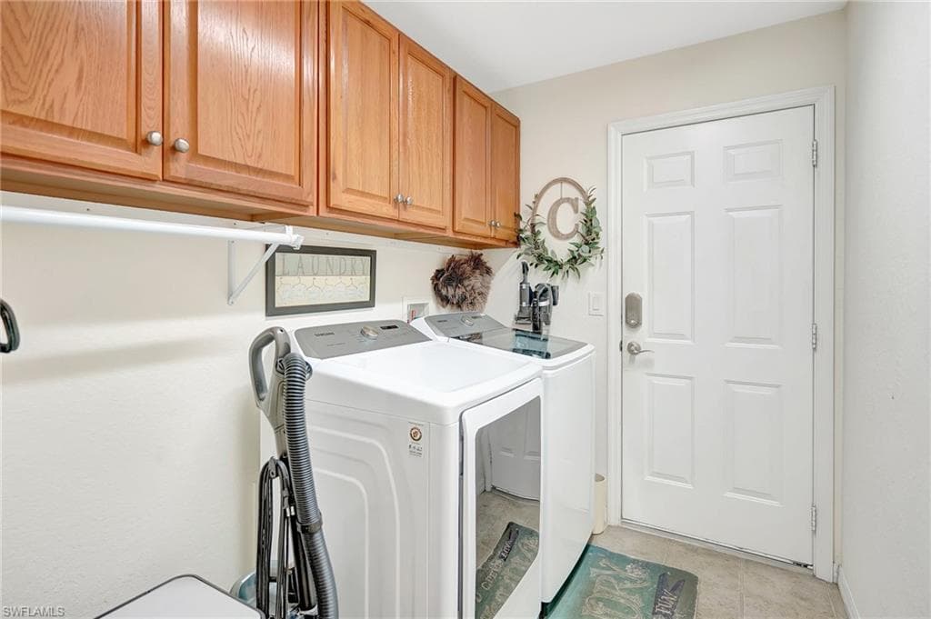 3001 5th Ave, Cape Coral, FL 33909-28