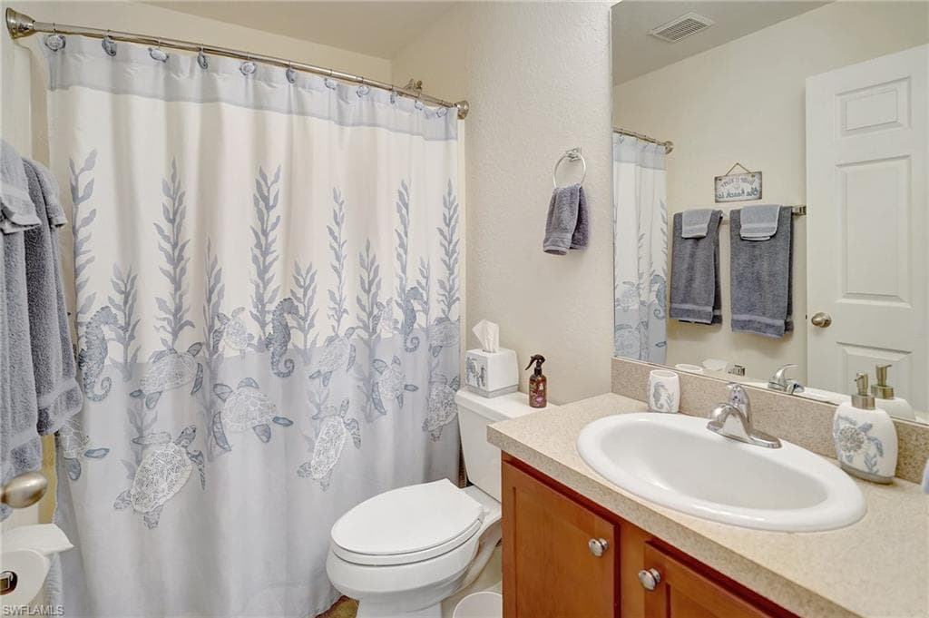 3001 5th Ave, Cape Coral, FL 33909-32