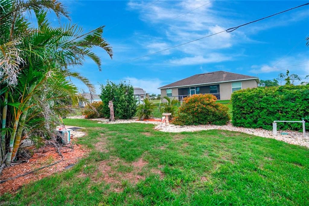 3001 5th Ave, Cape Coral, FL 33909-42
